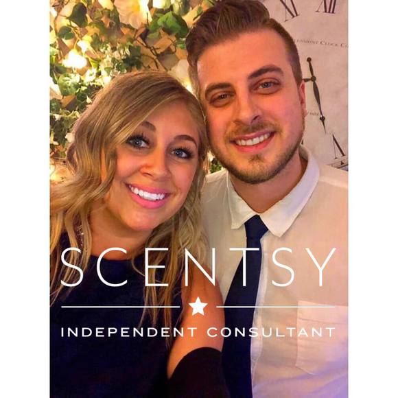 Meet your Posher, Kendra - Picture 1 of 1